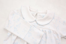 Little Duckling | Converter Gown thumbnail 2