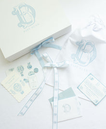 Signature Gift Wrap thumbnail 3