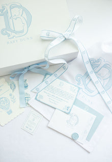 Signature Gift Wrap thumbnail 4